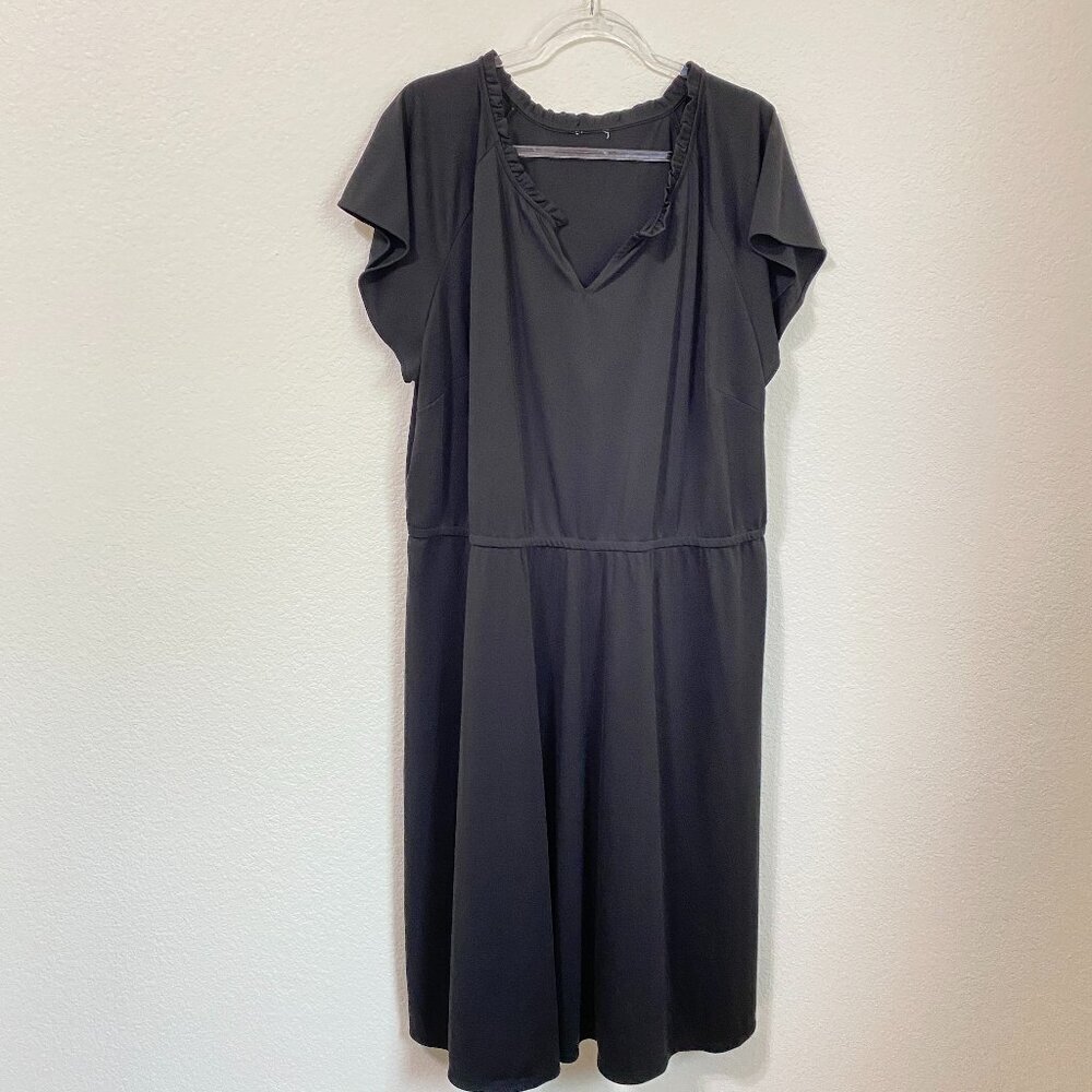 Talbots Black Short Sleeved V-Neck Midi Dress